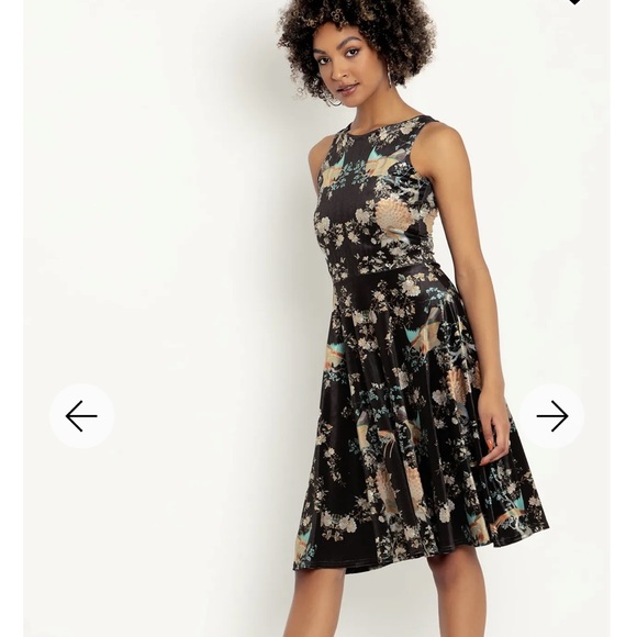 IT HAS POCKETS! Coromandel screen velvet princess midi dress - Picture 4 of 7